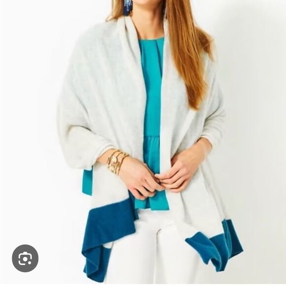 NWT Lilly Pulitzer Lanelle Cashmere Wrap - Picture 1 of 4
